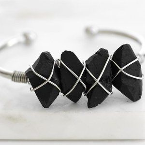 Devi Collection Silver Raven Bracelet